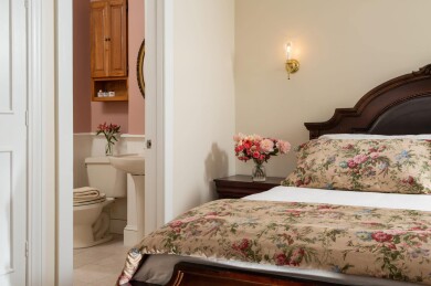 Gallery 77 Blue-Dory-Rooms-Renaissance-4