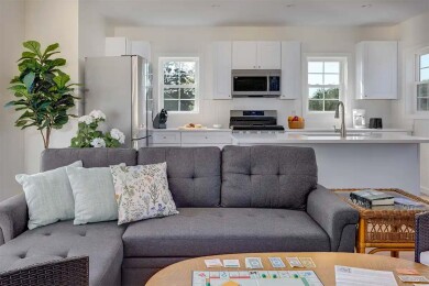 Gallery 207 Whitestone_Cottage_3