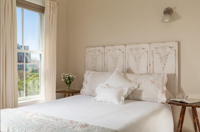 Gallery 157 Avonlea-Rooms-Amethyst-3