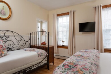 Gallery 5 Blue-Dory-Rooms-Rosewind-3