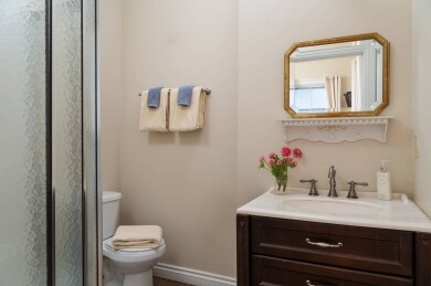 Gallery 117 Avonlea-Rooms-Ruby-4