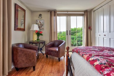 Gallery 113 24-BDIJUNE2022Garnet