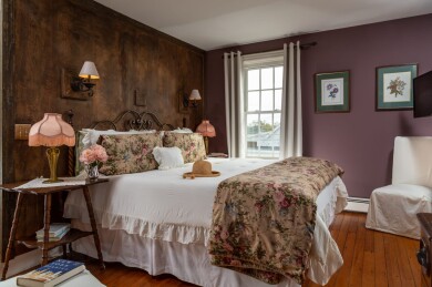 Gallery 85 Blue-Dory-Rooms-Victoria-1