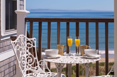 Gallery 109 Avonlea-Rooms-Amethyst-6