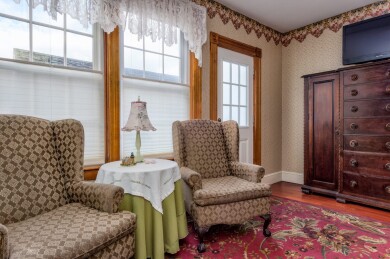 Gallery 49 02_Avalon