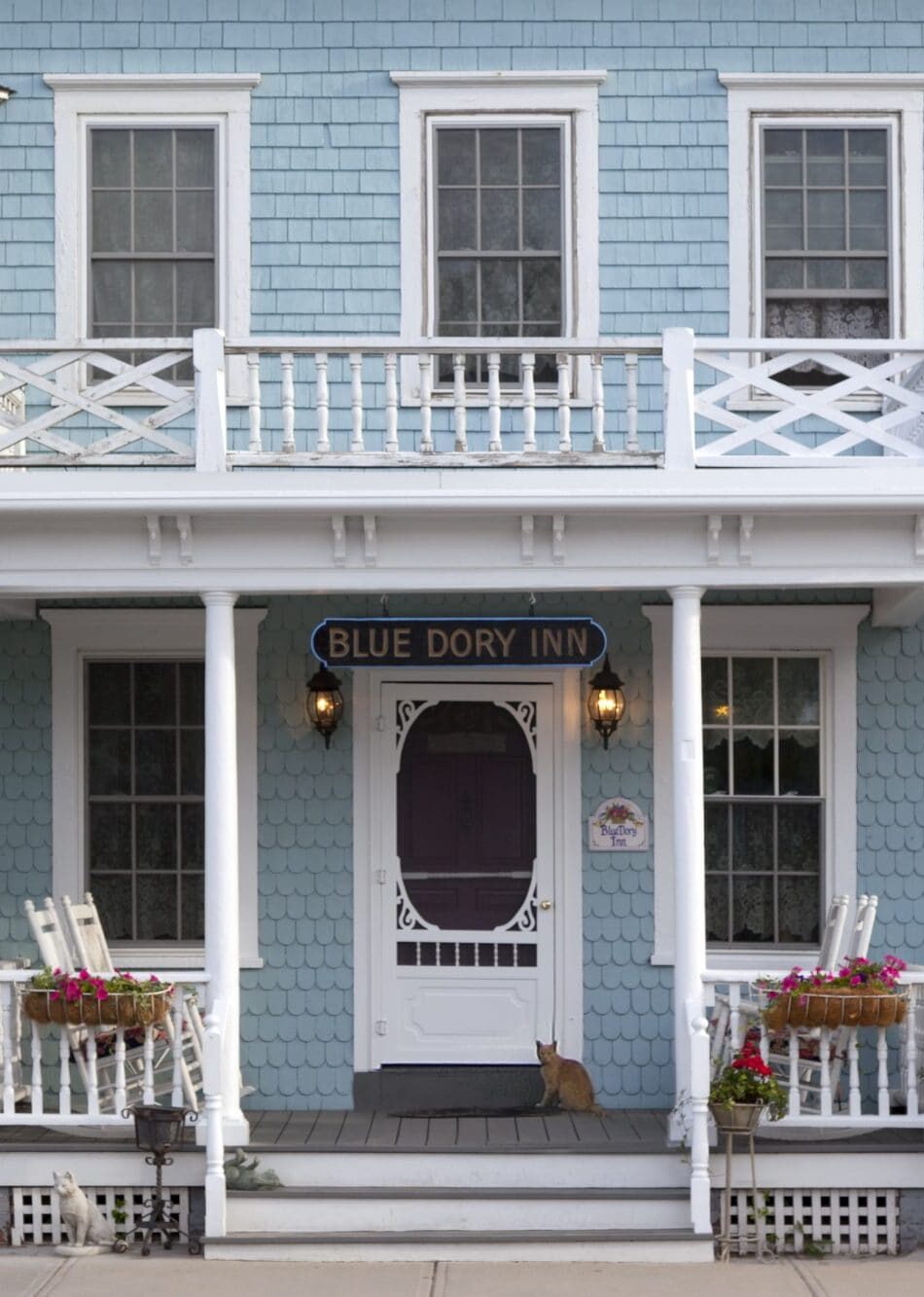 21 Blue Dory Inn 6-2011